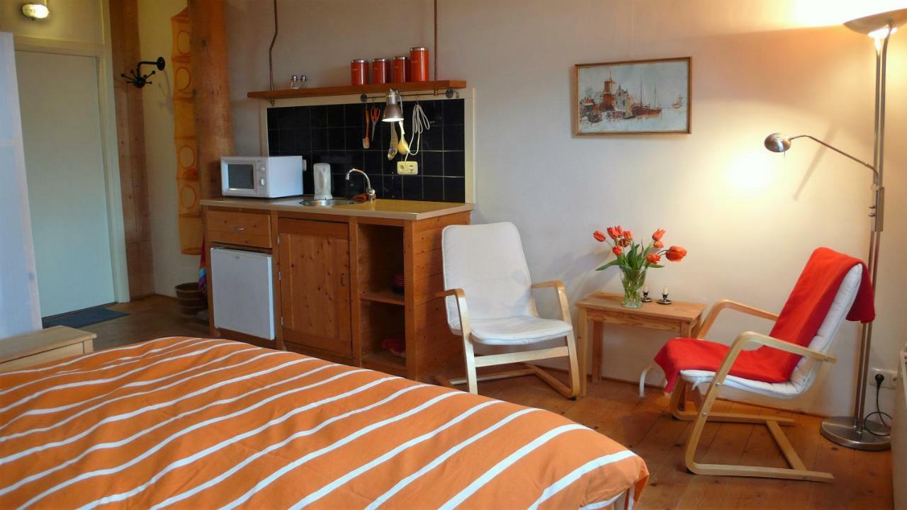 Hotel De Diekn Zeerijp 外观 照片